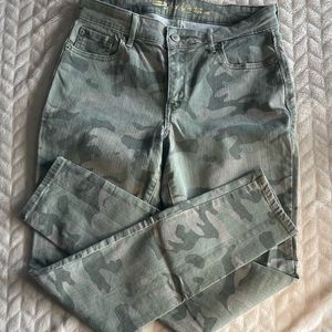 Old Navy Rockstar - Size 10 - Camouflage Pants